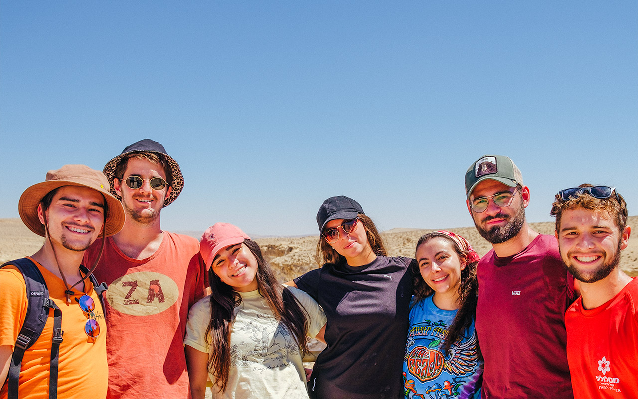 Jenna Barricklo with her Birthright Israel group in the Negev