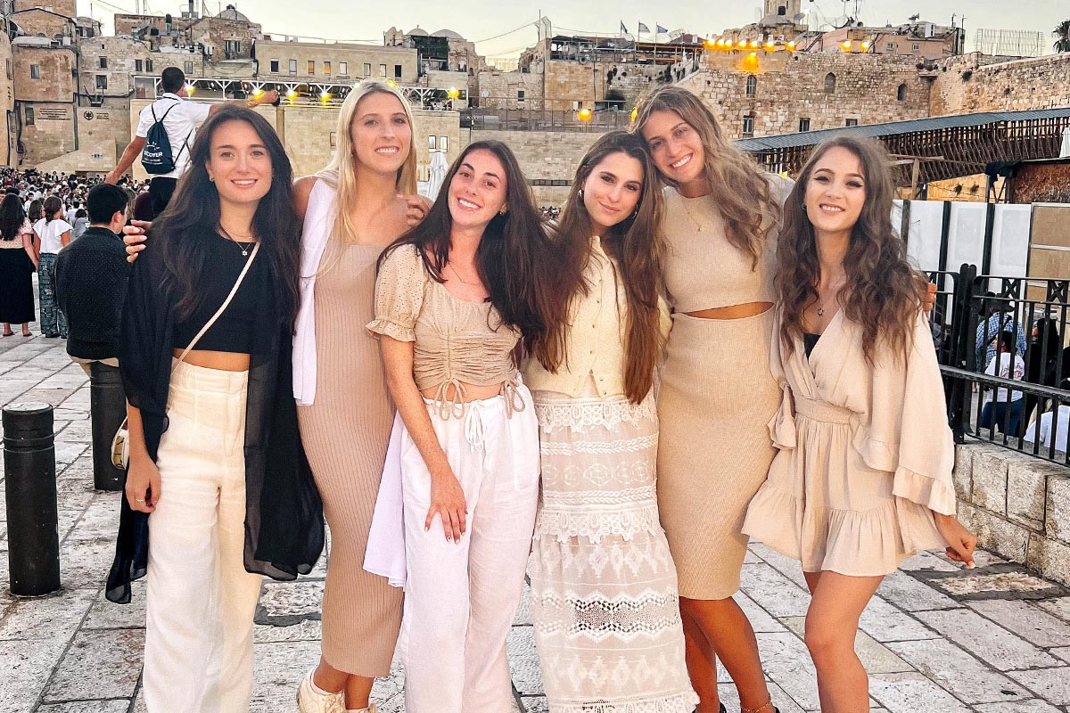 Gabriella Guez and fellow participants from her Birthright Israel trip